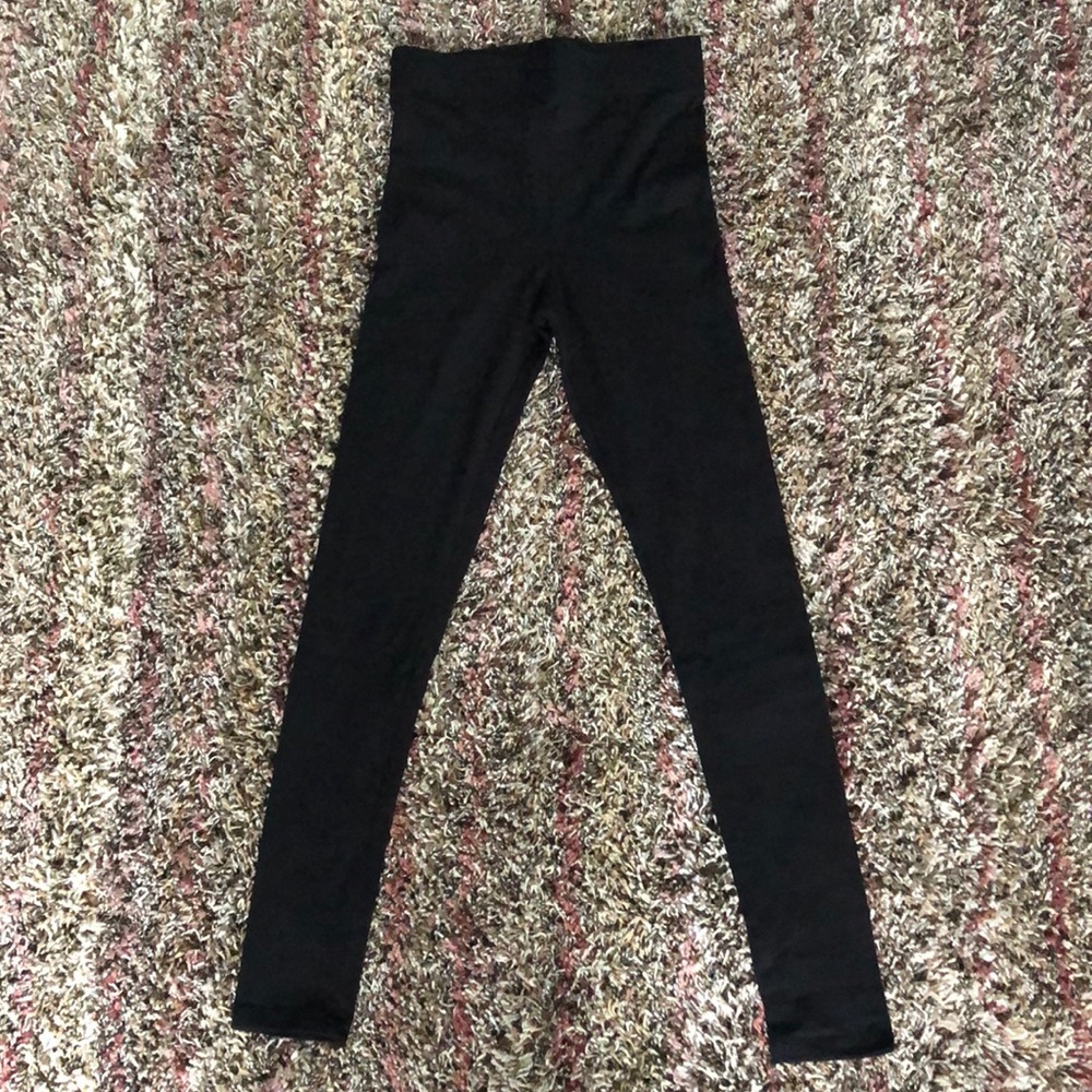 Black leggings